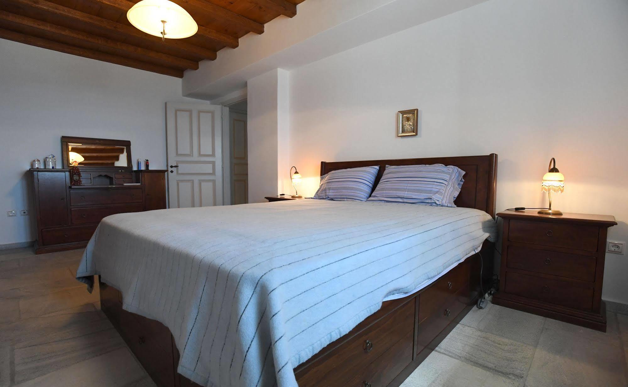 Tinos Sky View Villa Arnados ภายนอก รูปภาพ